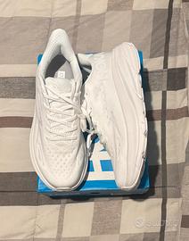 HOKA Clifton  9 - bianche