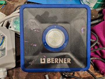 faretto batteria e 220v berner