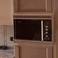 Forno a microonde con grill e cottura a convezione