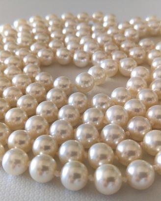 Collana di perle sintetiche lunga