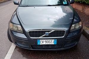  volvo S40 benzina 1600 cilindrata