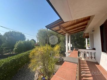 VILLA SINGOLA A SANTA MARINA