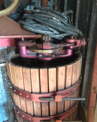 Torchio per il vino