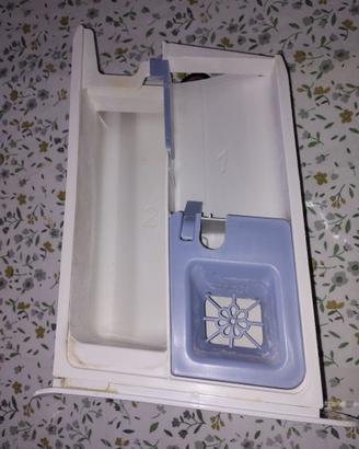 Cassetto detersivo lavatrice Aqualtis AQXXF 169H