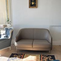 Divano vera pelle nuovo due posti