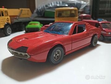 Alfa Romeo Montreal 1:25 Politoys