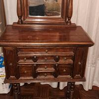 mobiletto da camera in legno