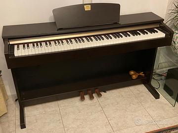 Pianoforte Elettronico Yamaha Clavinova
