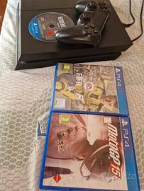 Playstation 4 + 1 controller + 3 giochi vecchi 