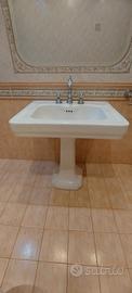 Lavabo stile Vittoriano con rubinetteria