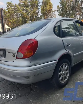 Toyota corolla liftback e11 1.6 110cv -ricambi