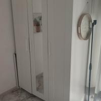 divano letto e armadio