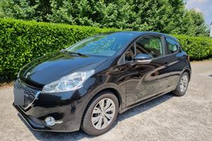 Peugeot 208 1200cc NEOPATENTATI 3 porte Benzina