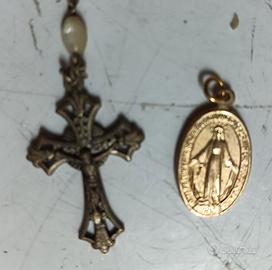 Rosario con grani ovali eff. perla,med. miracolo s