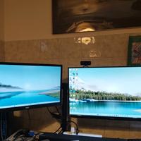 doppio Monitor  24 e 20 postazione gaminge o avoro