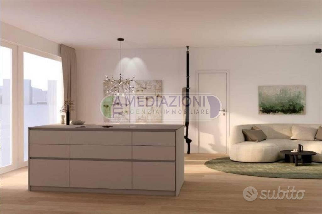 Appartamento di 101 m² con più di 5 locali e box a - Vista 4