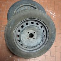 185 65 R15  - 8 pneumatici con cerchi in ferro