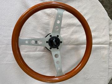 Volante  in legno di mogano  Momo epoca