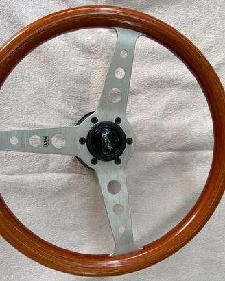 Volante  in legno di mogano  Momo epoca
