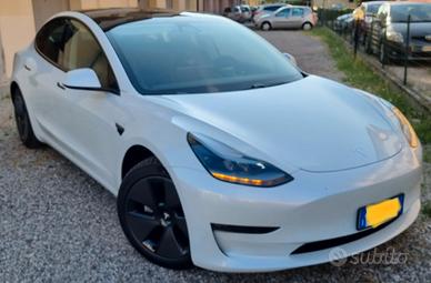 Tesla model 3 long range 2021