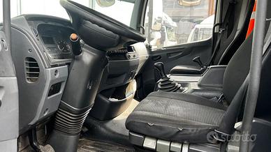 Meeceses Atego 816 frigo