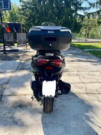 XMax TechMax 300 Yamaha