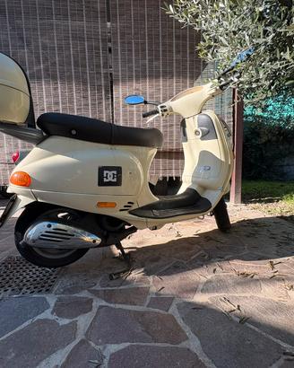 Vespa ET4 125