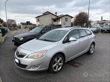 Opel astra 1.7 125cv neo patentati