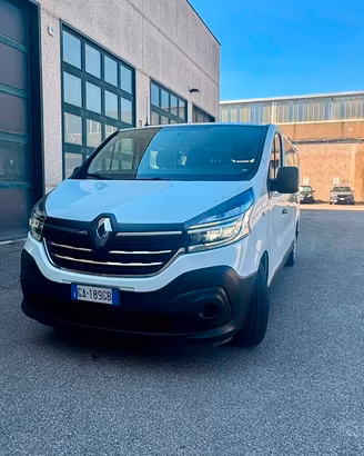 Renault Trafic 9 posti