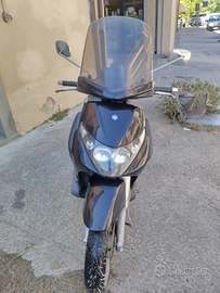 Piaggio Beverly 125