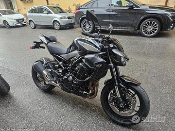 Kawasaki Z 900 Z900 124 CV 26 BLK BK1