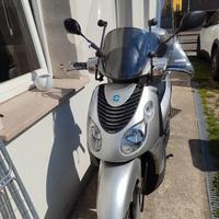 scooter Piaggio 250