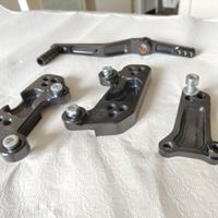 Arretratori pedane per Yamaha MT10