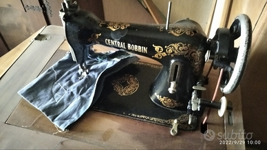 Macchina da cucire central bobbin