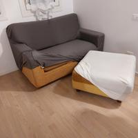 Divano 2 posti con pouf