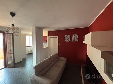 Trilocale su due livelli con garage doppio