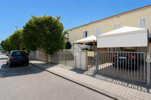 CASA SEMINDIPENDENTE A MOSCIANO SANT'ANGELO