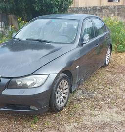 Auto bmw 320 e90