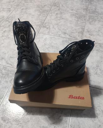 Scarpe tipo anfibio donna