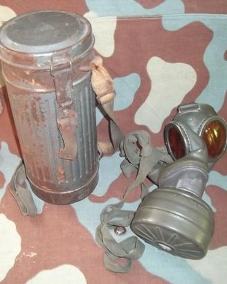 WW2 Auer Berlin German Civil Gas Mask + Canister
