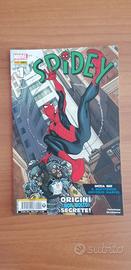 Vari spillati di serie Marvel e DC