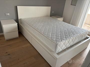 Letto IKEA 140x200 cm + 2 cassettiere + materasso