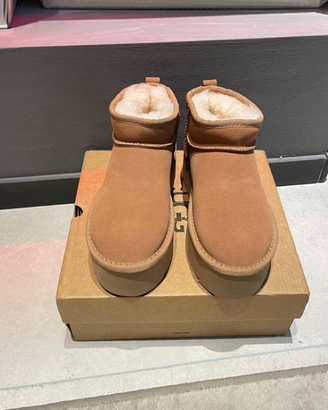 UGG Ultra Mini Platform EU 40