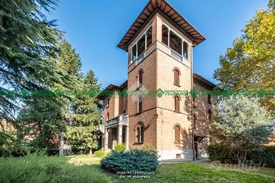 5 LOCALI A CASTELFRANCO EMILIA