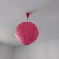 Lampadario a palla fucsia da cameretta