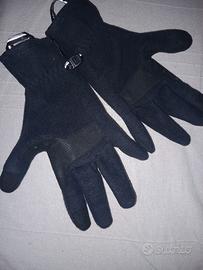 Guanti trekking pile Decathlon