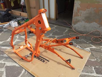 ricambi lc4 + forcelle ohlins