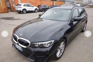 Bmw 318d 2.0 Touring Luxury (PERMUTO)