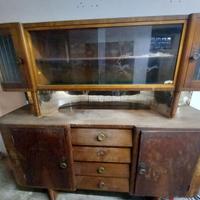 Credenza antica