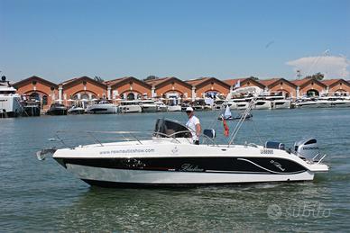 Bluline 23 Deck + Honda 250 CV